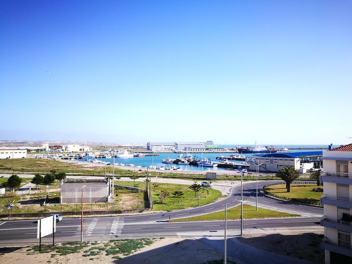Peniche'S Blue & Yellow Exterior foto